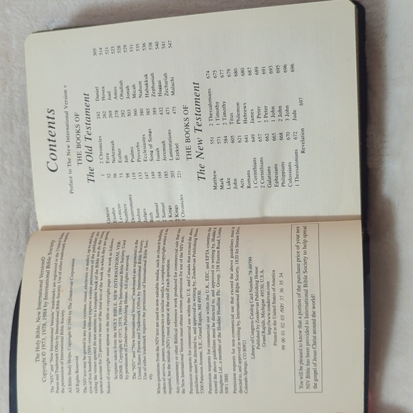 Black Leather Holy Bible - Picture 5 of 5